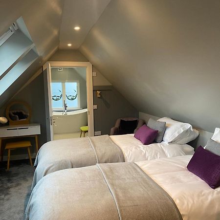 The Lodge At Muir Estate Thornhill  Buitenkant foto