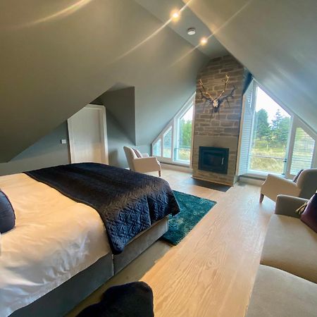The Lodge At Muir Estate Thornhill  Buitenkant foto