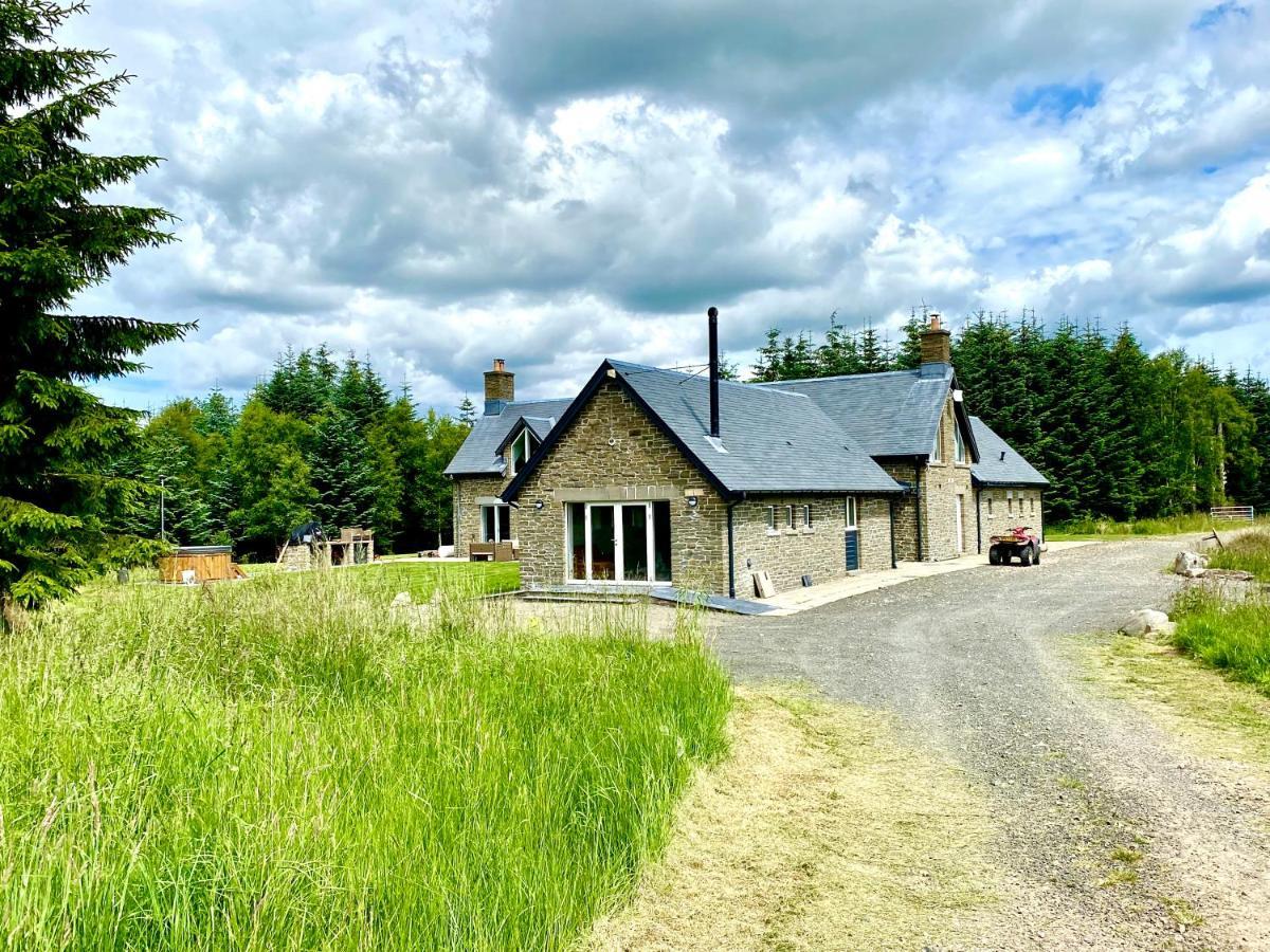 The Lodge At Muir Estate Thornhill  Buitenkant foto