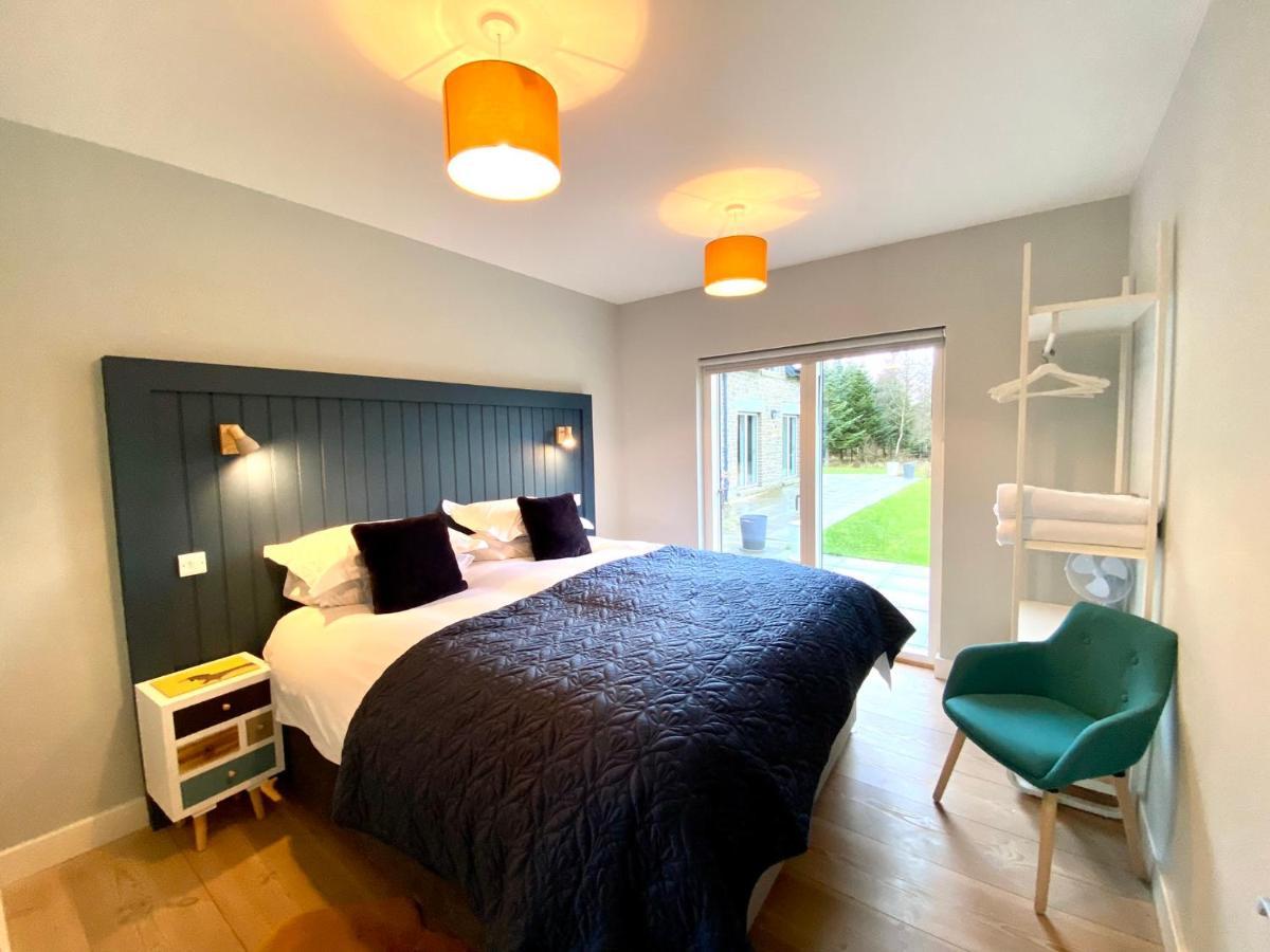 The Lodge At Muir Estate Thornhill  Buitenkant foto