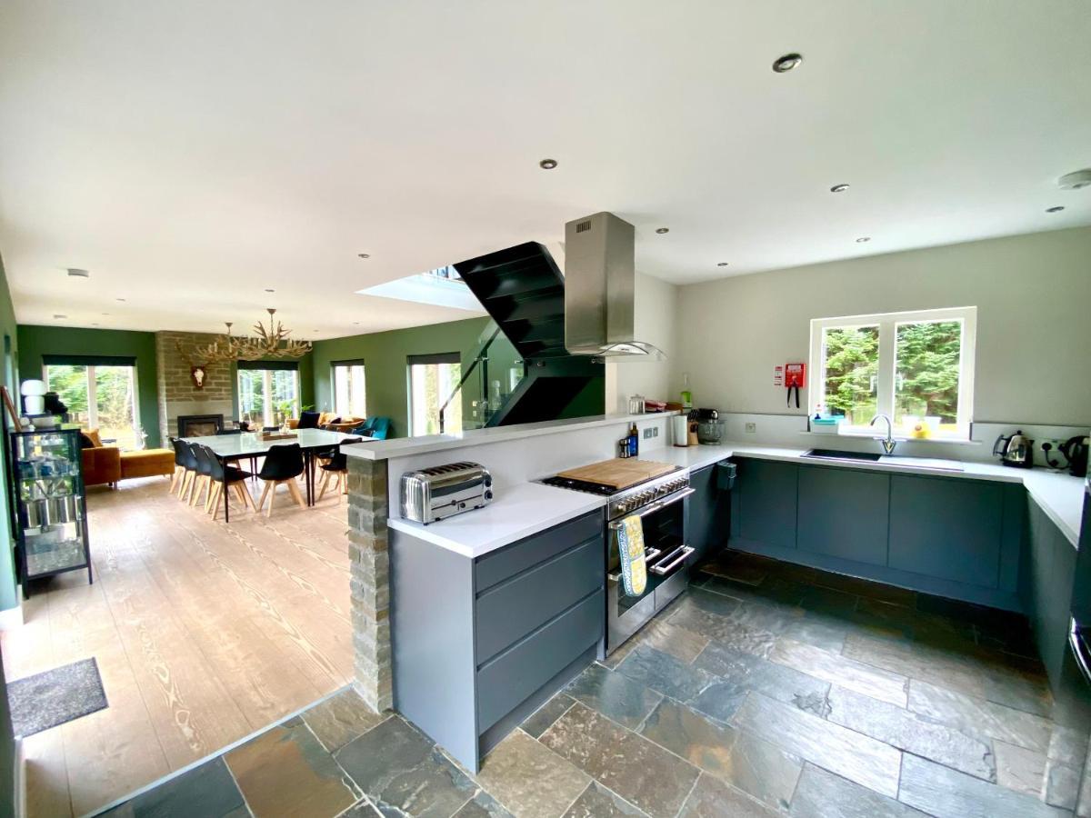 The Lodge At Muir Estate Thornhill  Buitenkant foto
