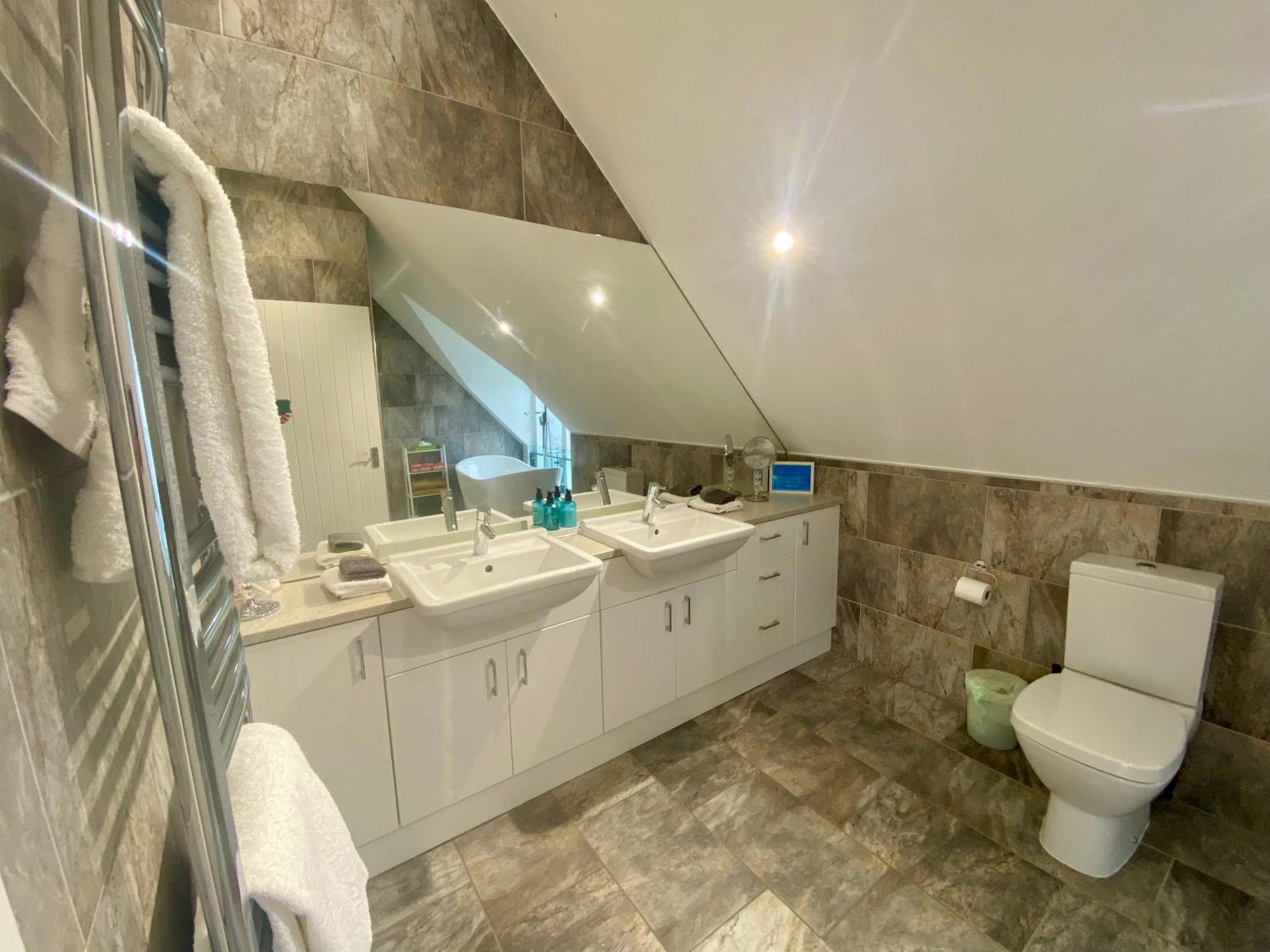 The Lodge At Muir Estate Thornhill  Buitenkant foto